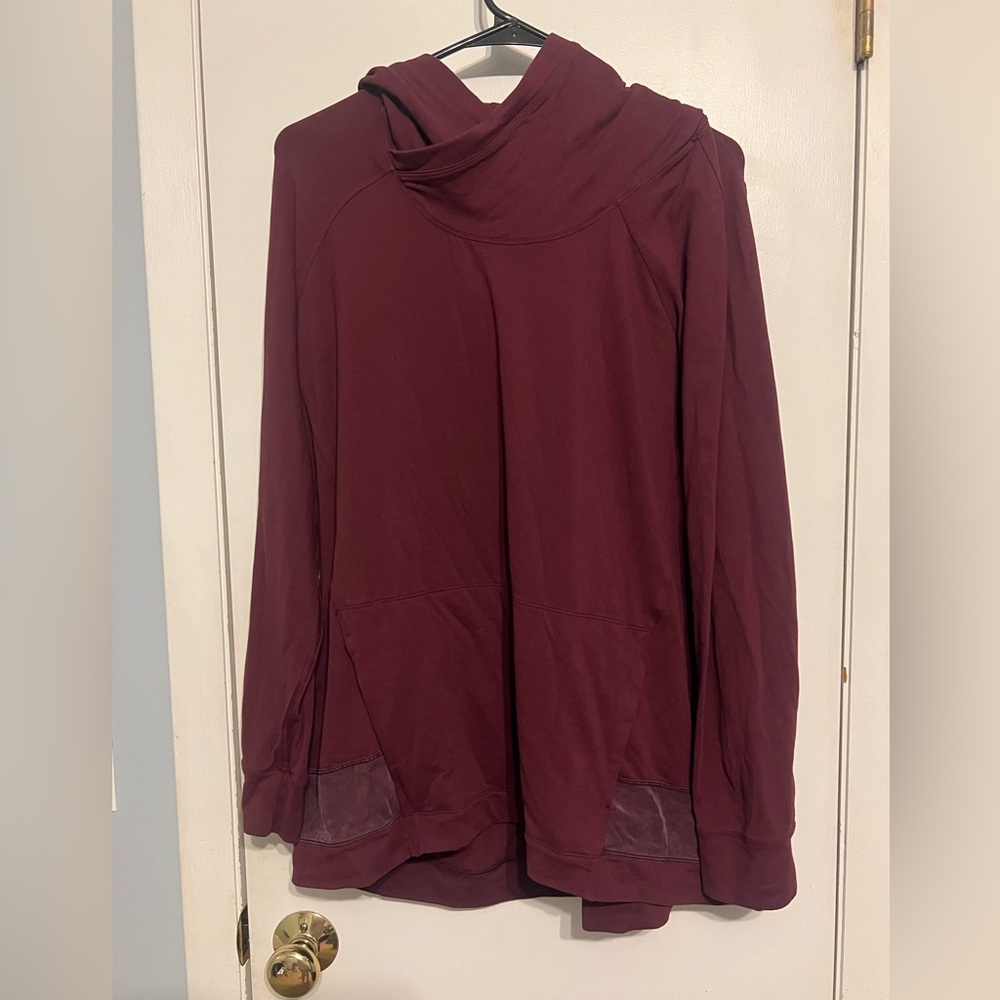 Lululemon size 12